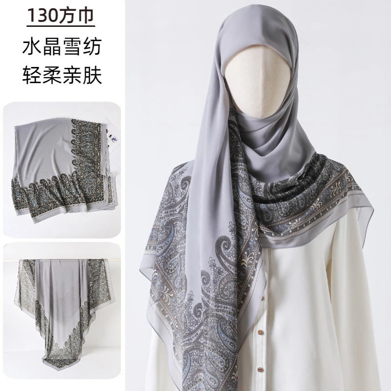 Go Ethnic Fashion - Duży kwadratowy szalik z nadrukiem gaza